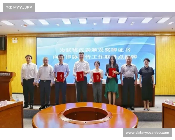 陕西资格赛首日激战六大级别诞生18名奖牌得主竞争激烈